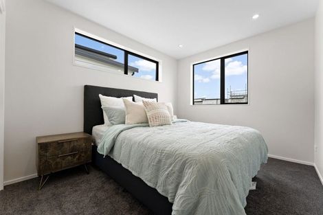 Photo of property in 30a Skua Road, Hobsonville, Auckland, 0616