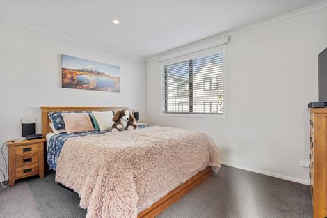 Photo of property in 10 Uku Lane, Hobsonville, Auckland, 0616