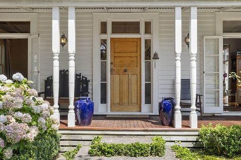 Photo of property in 30 Ballance Street, Lower Vogeltown, New Plymouth, 4310