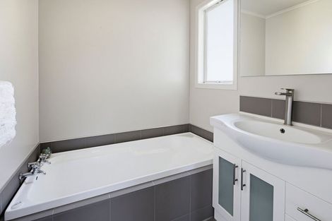 Photo of property in 17 Alastair Avenue, Owhata, Rotorua, 3010