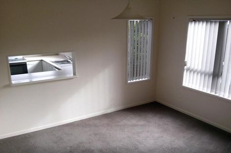 Photo of property in 4/41 Howard Road, Northcote, Auckland, 0627