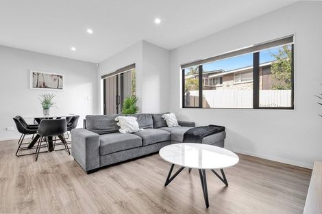 Photo of property in 44 The Boulevard, Sunnyhills, Auckland, 2010