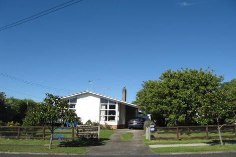 Photo of property in 31 Portadown Avenue, Pakuranga Heights, Auckland, 2010