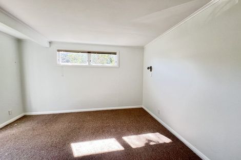 Photo of property in 18 Deller Grove, Silverstream, Upper Hutt, 5019