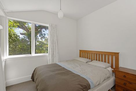 Photo of property in 105 Dyers Pass Road, Cashmere, Christchurch, 8022