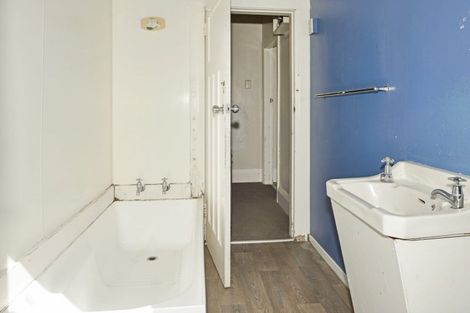 Photo of property in 15 Hall Street, Foxton, 4814