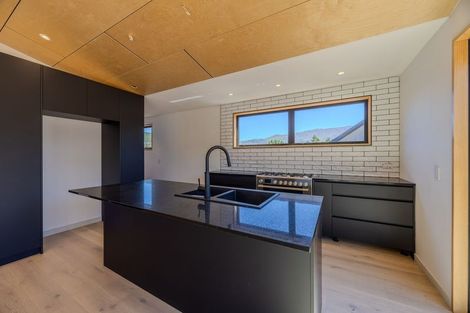 Photo of property in 41 Mount Linton Avenue, Wanaka, 9305