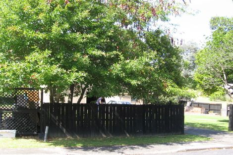 Photo of property in 1/7 Oldham Place, Browns Bay, Auckland, 0630