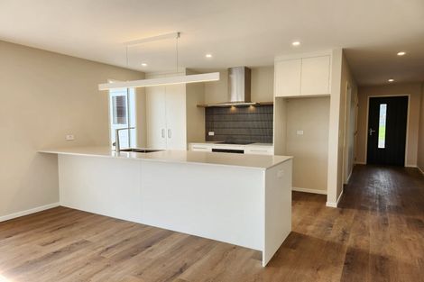 Photo of property in 3 Pahiki Crescent, Levin, 5510