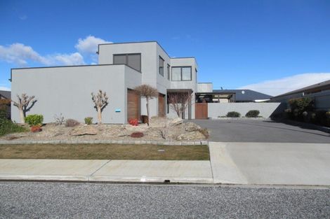 Photo of property in 27 Larch Crescent, Alexandra, 9320