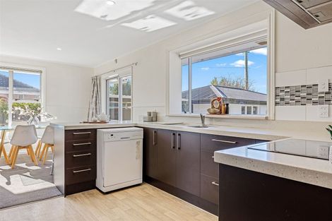 Photo of property in 60 Quinns Road, Shirley, Christchurch, 8013