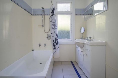 Photo of property in 25 Queens Road, Stepneyville, Nelson, 7010