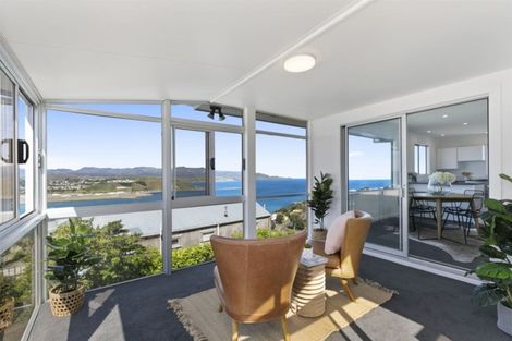 Photo of property in 59 Houghton Bay Road, Houghton Bay, Wellington, 6023