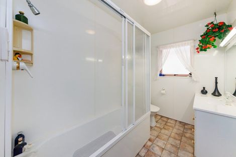 Photo of property in 3 Geraldine Crescent, Cloverlea, Palmerston North, 4412