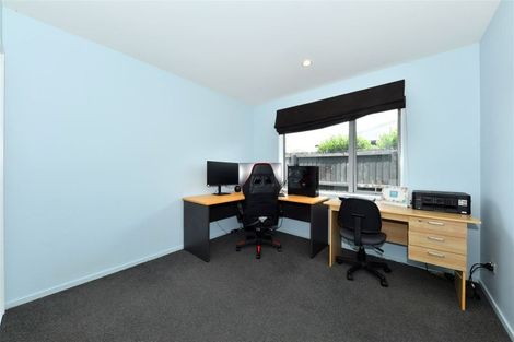 Photo of property in 8 Oakdene Place, Halswell, Christchurch, 8025