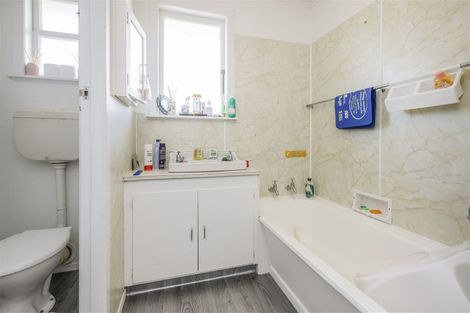 Photo of property in 51 President Avenue, Papakura, 2110