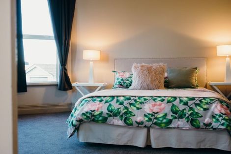 Photo of property in 2 Middleton Road, Kew, Dunedin, 9012