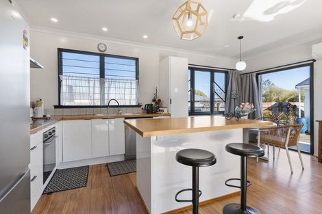 Photo of property in 53 Victoria Street, Carterton, 5713
