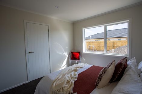 Photo of property in 62 Feist Street, Carterton, 5713