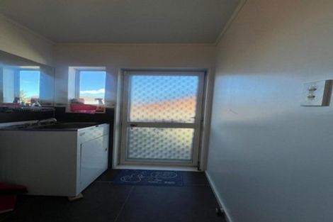 Photo of property in 1/3 Eulogy Place, Randwick Park, Auckland, 2105