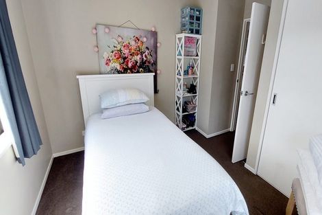 Photo of property in 59 Litten Road, Cockle Bay, Auckland, 2014