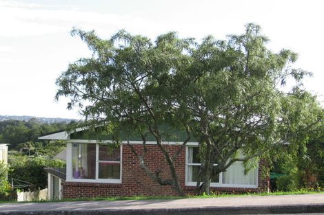 Photo of property in 3 Alton Avenue, Hillcrest, Auckland, 0627