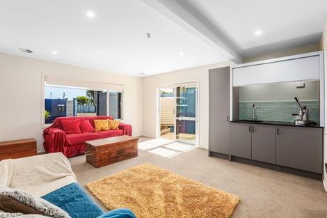 Photo of property in 5 Beach Road, Plimmerton, Porirua, 5026