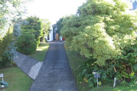 Photo of property in 31 Raymond Terrace, Northcote, Auckland, 0627