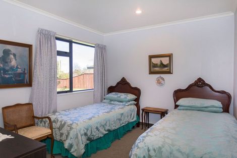 Photo of property in 1 Guinane Street, Dannevirke, 4930