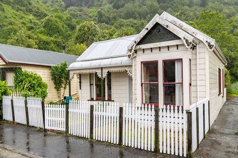 Photo of property in 54 Selwyn Street, North East Valley, Dunedin, 9010