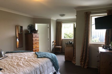 Photo of property in 371a Ilam Road, Bryndwr, Christchurch, 8053