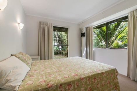 Photo of property in 189 Manuka Road, Bayview, Auckland, 0629