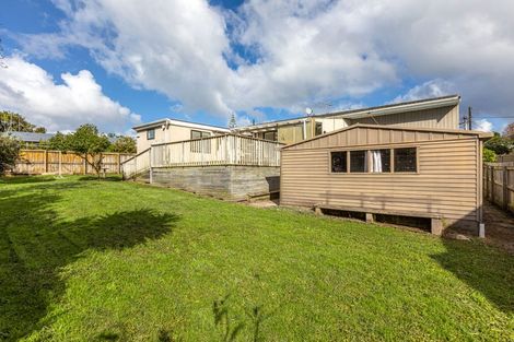 Photo of property in 7 Kaweka Street, New Lynn, Auckland, 0600