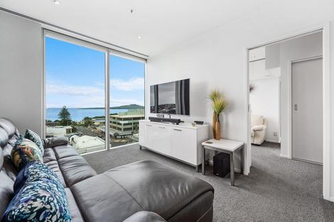 Photo of property in Sentinel Apartments, 802/3 Northcroft Street, Takapuna, Auckland, 0622