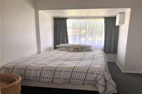 Photo of property in 17 Hutchins Street, Waitara, 4320