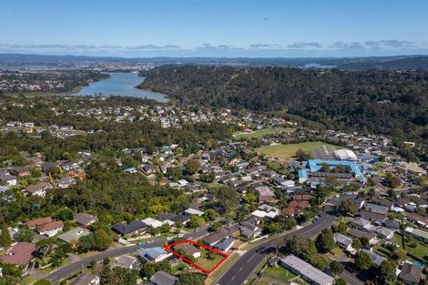 Photo of property in 7 Simon Ellice Drive, Bayview, Auckland, 0629