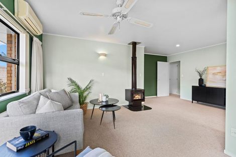 Photo of property in 8a Deveron Street, Regent, Whangarei, 0112