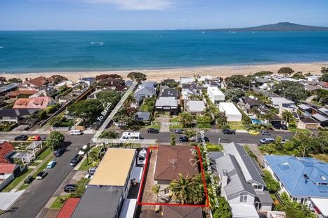 Photo of property in 1/8 William Street, Takapuna, Auckland, 0622