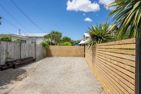 Photo of property in 16 Ngapaki Street, Waikanae Beach, Waikanae, 5036