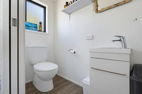 Photo of property in 29 Cedar Terrace, Stanmore Bay, Whangaparaoa, 0932
