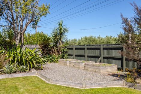 Photo of property in 151 Pembroke Street, Carterton, 5713