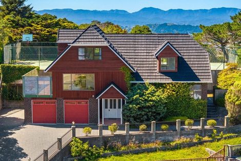 Photo of property in 46 David Crescent, Karori, Wellington, 6012