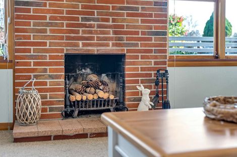 Photo of property in 17 Courage Road, Amberley, 7410