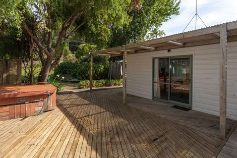 Photo of property in 51 Pa Road, Hahei, Whitianga, 3591