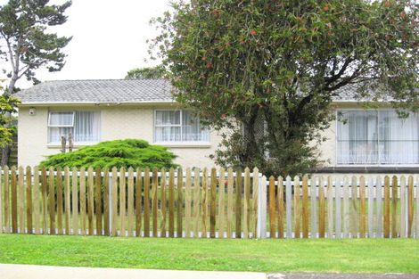 Photo of property in 70 Wallace Road, Mangere Bridge, Auckland, 2022