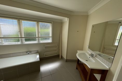 Photo of property in 84 Marlborough Avenue, Glenfield, Auckland, 0629