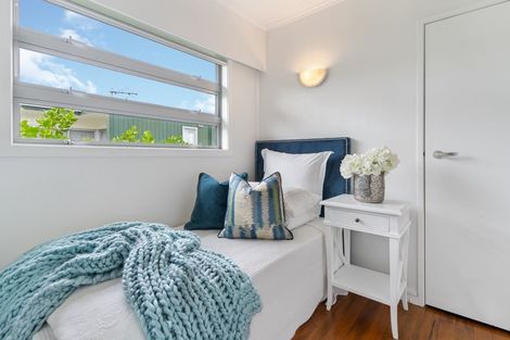 Photo of property in 15 Landop Terrace, Howick, Auckland, 2014