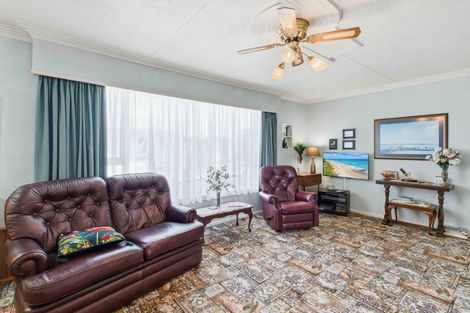 Photo of property in 53 Adamson Crescent, Glengarry, Invercargill, 9810