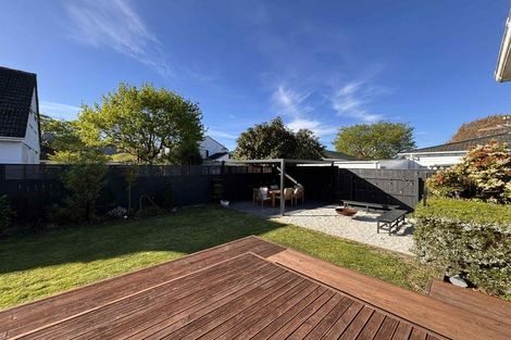 Photo of property in 2b Sutherland Avenue, Silverstream, Upper Hutt, 5019