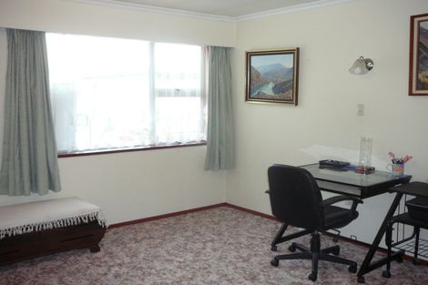 Photo of property in 4 Arnott Street, Alexandra, 9320
